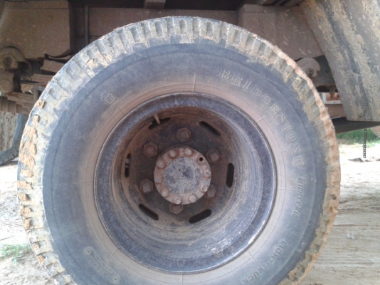 ขายหกล้อ IHNO117แรงยาว5.50เมตร สภาพเหมาะสำหรับต่อดั้มหรือติดเครน ช้วงล่างใหญ่ Fน้าFหลัง เกียร์ร็อก6เกียร์ครับ