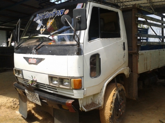 ขายหกล้อ IHNO117แรงยาว5.50เมตร สภาพเหมาะสำหรับต่อดั้มหรือติดเครน ช้วงล่างใหญ่ Fน้าFหลัง เกียร์ร็อก6เกียร์ครับ