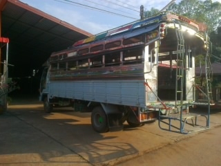 ขายหกล้อ ร็อคกี้ 175แรงม้าเบรคทิฟฟี่พวงมาลัยเพาเวอร์ยาง 825-16 ยาว 5.50
