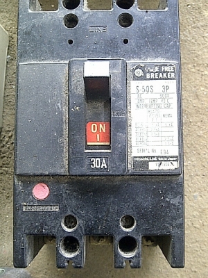 ขาย..อุปกรณ์ไฟฟ้าตามรูป