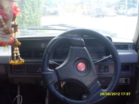 ขายmazda323 5ประตู พร้อมใช้ ราคา28000บาท