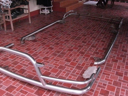 กันชนแสตนเลสรอบคันของหัวจรวด สภาพดี ครบทุกชิ้น เพิ่งถอดออกครับ