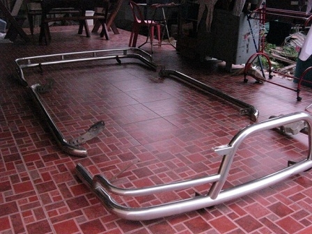 กันชนแสตนเลสรอบคันของหัวจรวด สภาพดี ครบทุกชิ้น เพิ่งถอดออกครับ