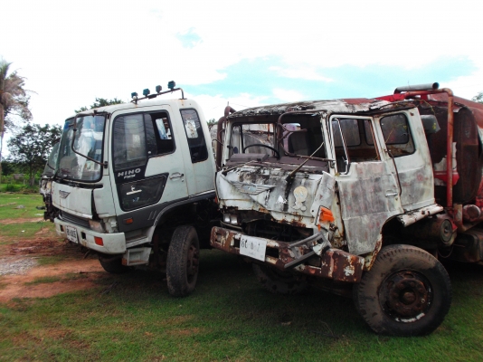 ขายด่วนรถสิบล้อFM1M2เพลารถนํ้าเครือง220แรงไมมีเล่ม