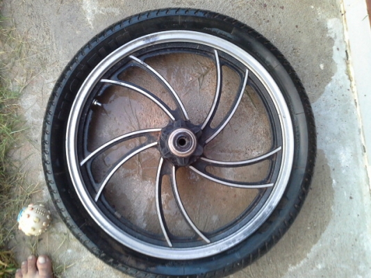 ขายล้อแม็กหน้า Yamaha XJ650