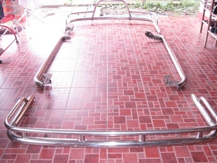 กันชนแสตนเลสรอบคันของหัวจรวด สภาพดี ครบทุกชิ้น เพิ่งถอดออกครับ