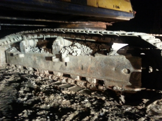 ขายแม็กโค โคมักซุ PC 200-5  ไม่มีเอกสาร