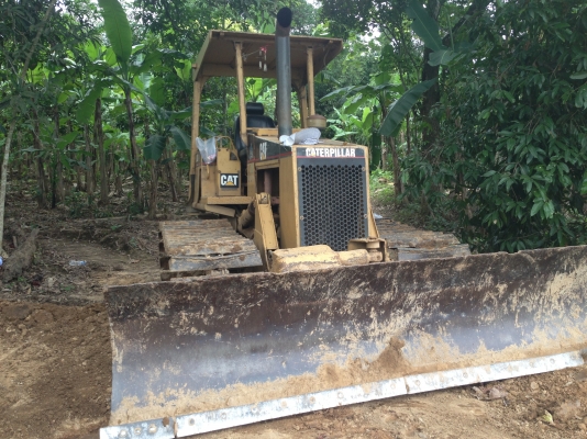 ขายด่วนรถแทรคเตอร์ CAT D3C LGP III สภาพพร้อมใช้งาน ราคา320000 สนใจติดต่อ วรพจน์0813467572