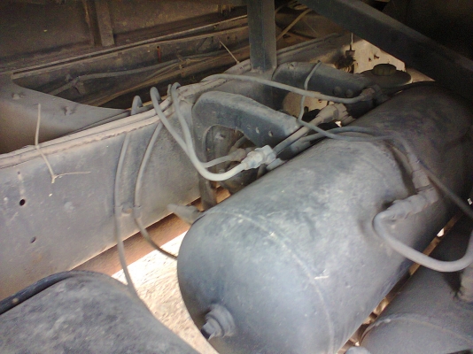 ขายรถบัสแอร์ HINO ยาว 11 เมตร เครื่อง HO6C(T) 195  แรง แชชซี  (HINO)เครื่องยนต์ 2 ตัว แอร์เย็น เบรคจิ๊ฟฟี่