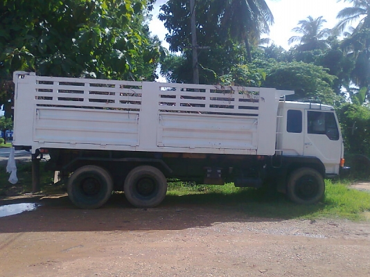 ไอ้หลงโบ MITSUBISHI FN527 TF 27xxx รถปี 38 เครื่องดี 220 แรงม้า คัสซีสวย เก๋งสวย ภายในสวย มีแอร์ มีทะเบียนครบ.