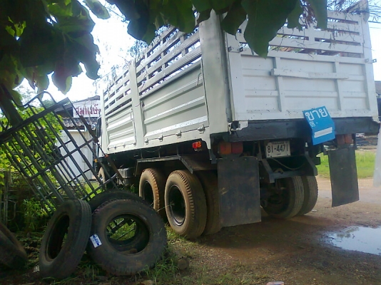 ไอ้หลงโบ MITSUBISHI FN527 TF 27xxx รถปี 38 เครื่องดี 220 แรงม้า คัสซีสวย เก๋งสวย ภายในสวย มีแอร์ มีทะเบียนครบ.