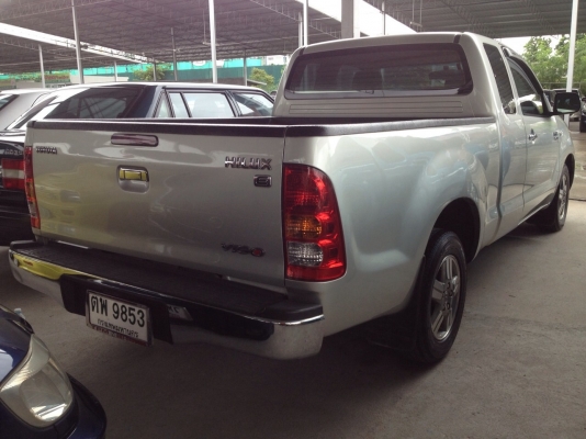 วีโก้ E 3.0 ปี 2006 ก.ธรรมดา รถเจ้าของเดียว ราคา 389,000 บาท