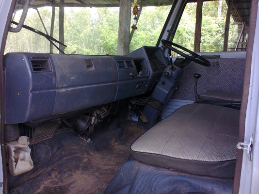 ขาย Hino 117 wo4d ยาว 5.5 เมตร ติดเครน 3 ตัน 3 ชัก เครื่องดี แชชซีสวยๆเลยครับ ขาย Hino 117 wo4d ยาว 5.5 เมตร ติดเครน 3 ตัน 3 ชัก เครื่องดี แชชซีสวยๆเลยครับ