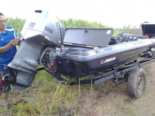 ขายเรือแบส JAVELIN  120 แรงม้า พร้อมเทลเลอร์ 210000