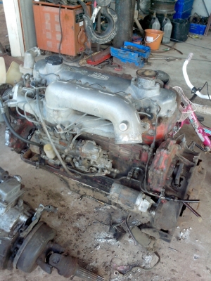 ขายเครื่องยนต์   EH-700  175 HP