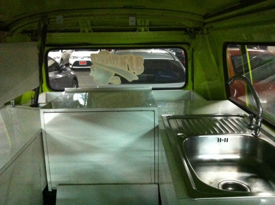 ขายโฟล์คตู้แตงโม ปี 1973 เปิดบาร์พร้อมขาย สอบถามได้ตลอดเวลาค่ะ