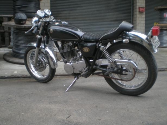 ขาย sr400 คาเเฟ่ ทะเบียน (หล่อๆ) 90000 บาท ด่วน