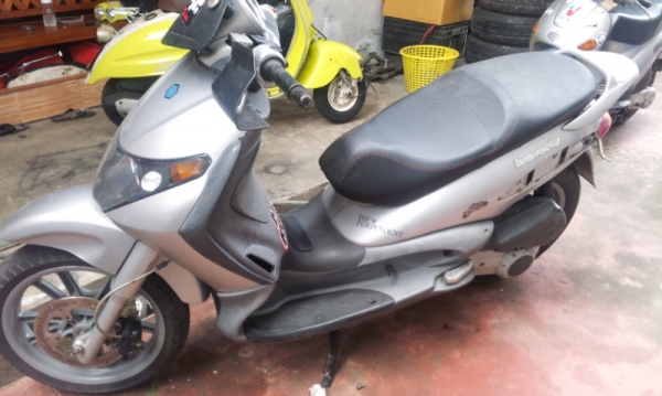 ขายหรือแลก paggio250รุ่นBeverlyตามรูป29000บาท