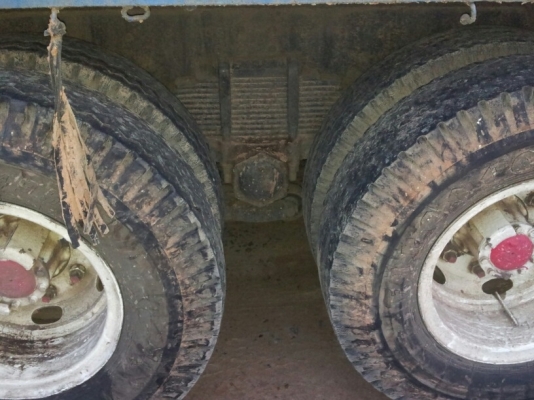 ขายดาวน์ hino 3 m ราคาถูกเพียง 250,000 เท่านั้น