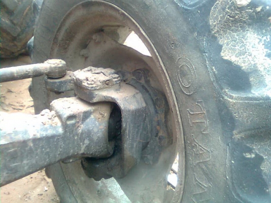 ขาย แมสซี่ 390 รุ่น2 สองเพลาพร้อมใช้ครับ 580000