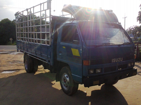 ขาย NPR59LU5 M ห้างแท้ปี 35 เฟือง F หลัง ติดตั้ง power เครื่องยนต์ 4be1 เพิ่งเปลี่ยนใหม่ลงเล่มให้แล้ว