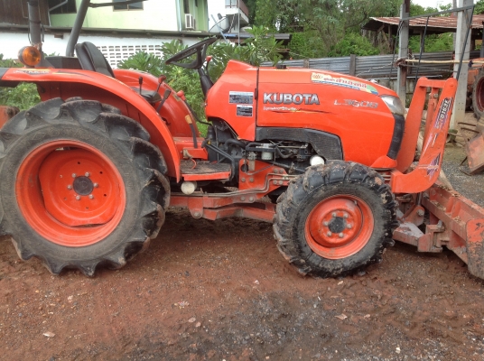 ปัญญาแทรคเตอร์มาแล้ว...จัดมา นางฟ้า คูโบต้า L3608  ใบมีด ผาน6x22 ตราช้าง รถไร่ไม่เคยลงนา