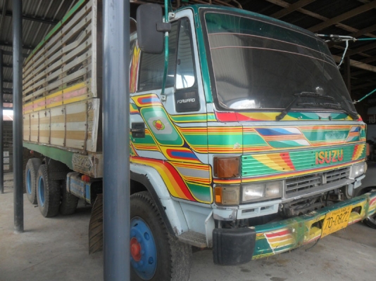 Isuzu คัสซี 3089846 วางเครื่อง 195 BoInter เกียร์อีตัน ช่วงล่าง Rock 210  พร้อมใช้