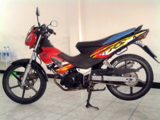 ขออนุญาติขาย Honda Sonic 125 CC. รุ่นไมล์ขาว สตาร์ทมือ