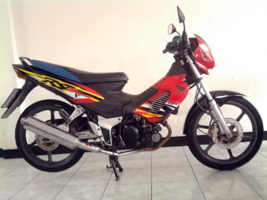 ขออนุญาติขาย Honda Sonic 125 CC. รุ่นไมล์ขาว สตาร์ทมือ