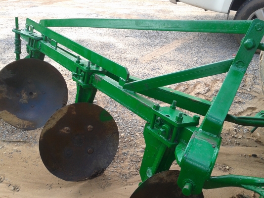 จอนเดียร์พร้อมใช้งาน จอนเดียร์พร้อมใช้งาน