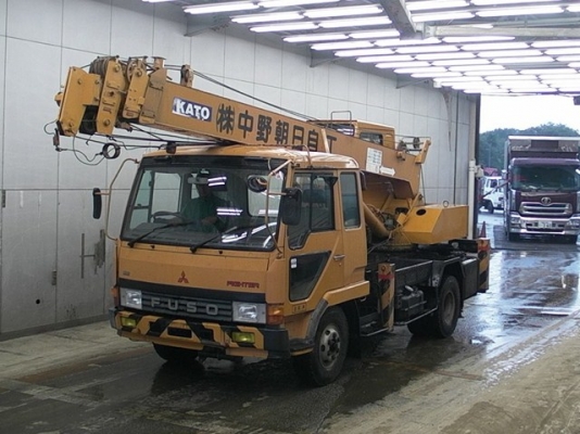 ขายรถเครนMITSUBISHI FIGHTER พร้อมเครน7ตันเก่าญี่ปุ่น