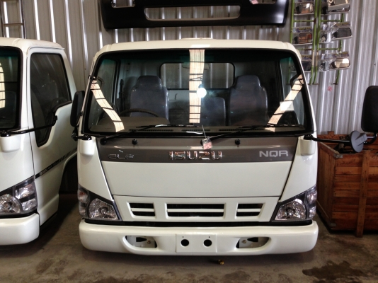 หัวเก๋ง isuzu NPR ตาเพชร