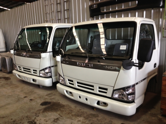 หัวเก๋ง isuzu NPR ตาเพชร