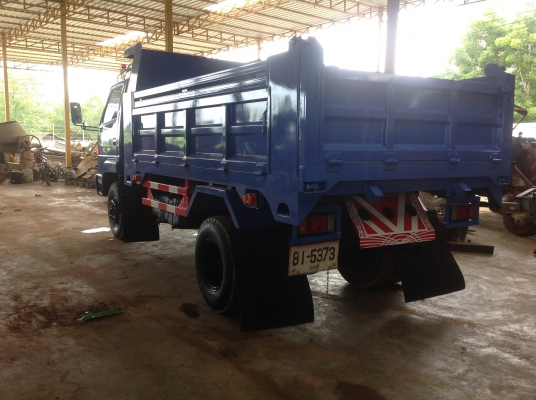 รถดั้ม 6 ล้อ รถสวย สภาพดี ติดต่อคุณโชคดำเนิน โทร 087-2478995