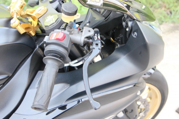 บรีส ไบค์ ช็อป ลำลูกกา ขาย gsrx1000 k9 อินวอยล์ แต่งเต็มคัน