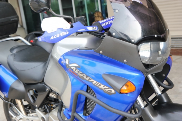 บรีส ไบค์ ช็อป ลำลูกกา -ขาย HONDA VARADERO 1000 C.C ทะเบียนแท้