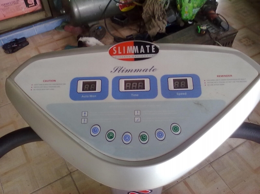 เครื่องสั่นเท้า slimmate 220v/50 Hz 200w ของไต้หวัน