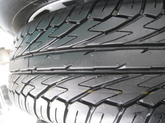 ขายล้อแม็ก honda freed ป้ายแดง 15"x5.5" et50 4 รู 100 + ยางปี 12 สนใจติดต่อเล็กคลองสามครับ (081-3747940)