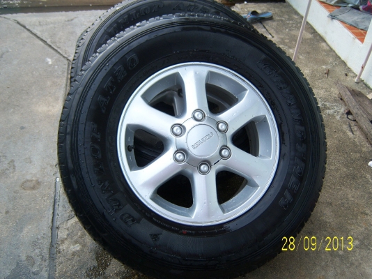 แม็กไฮเลนเดอร์ ขอบ 16 พร้อมยาง 255 70 16 สวยๆ คับ