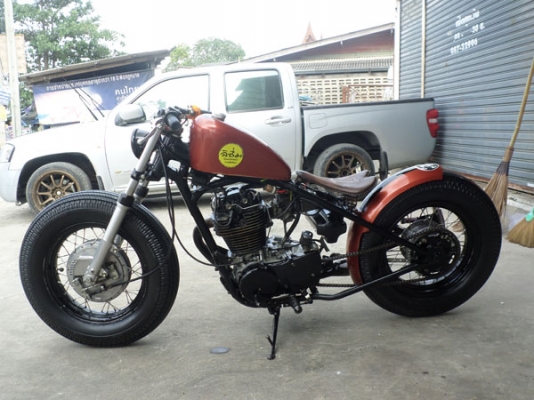 วุฒินนบุรี//ขาย SR400 แต่ง เก๋าๆ เครื่องสดมากยาง(ชินโกก)หน้า-หลังมีอินวอย+สรรพสารมิตรตัวจริง