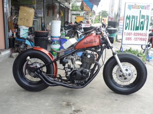 วุฒินนบุรี//ขาย SR400 แต่ง เก๋าๆ เครื่องสดมากยาง(ชินโกก)หน้า-หลังมีอินวอย+สรรพสารมิตรตัวจริง