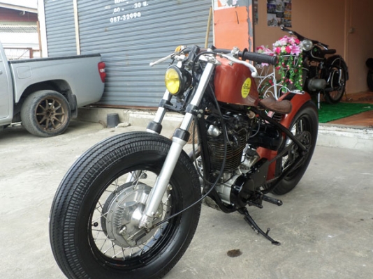 วุฒินนบุรี//ขาย SR400 แต่ง เก๋าๆ เครื่องสดมากยาง(ชินโกก)หน้า-หลังมีอินวอย+สรรพสารมิตรตัวจริง