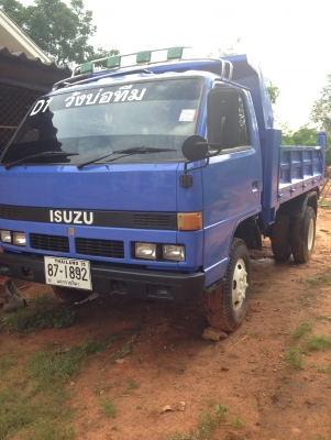 ขายรถบรรทุก6ล้อ isuzu npr115hp พร้อมใช้งาน สภาพดี