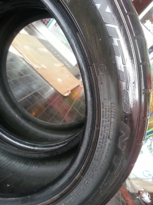 ยาง NITTO NT555 235/50/R18 ปี12 1 คู่ 1500 บาท