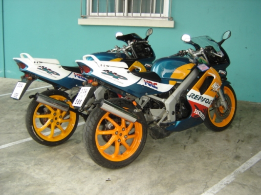 NSR PROARM 150SP สีเขียวส้ม สวยมาก ทำสีใหม่ทั้งคัน อยู่ที่ ไปรษณีย์ ยานนาวา ตรงข้ามปั้มเชลล์ กทม สนใจติดต่อ คุณ จอร์ 0808051985,0805948450