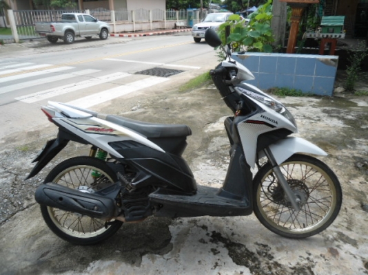 HONDA CLICK i ปี 52 เครื่องเดิมๆ ทะเบียนพร้อมโอน HONDA CLICK i ปี 52 เครื่องเดิมๆ ทะเบียนพร้อมโอน