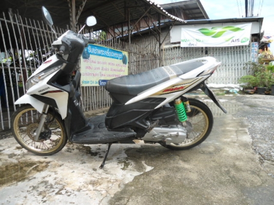 HONDA CLICK i ปี 52 เครื่องเดิมๆ ทะเบียนพร้อมโอน