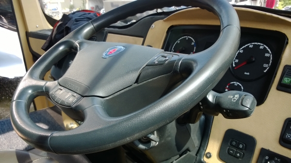 ต้องการซื้อรถบัส8ล้อ2ชั้นสแกนเนีย เกียร์ออโต้