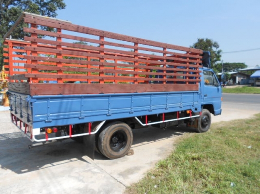 ขายหกล้อ 115 แรงม้า พร้อมใช้งาน