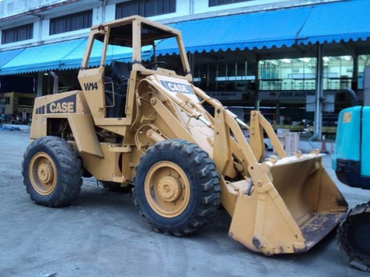 ขายถูก รถตัก CASE รุ่น : W14 ราคา 390,000 บาท